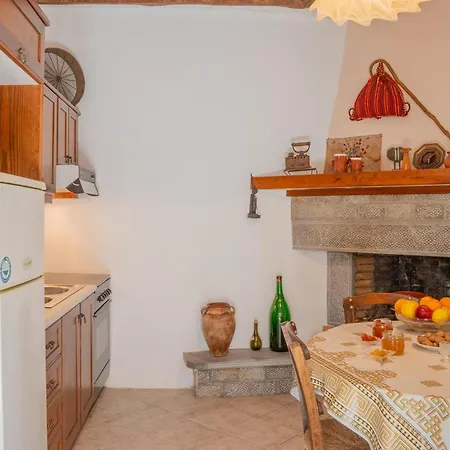 Holiday home Traditional Cretan House Zaros